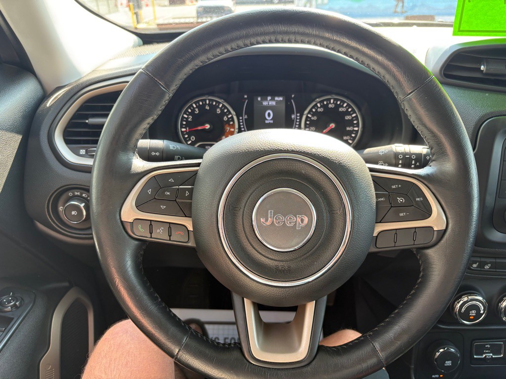 2017 Jeep Renegade Image 19