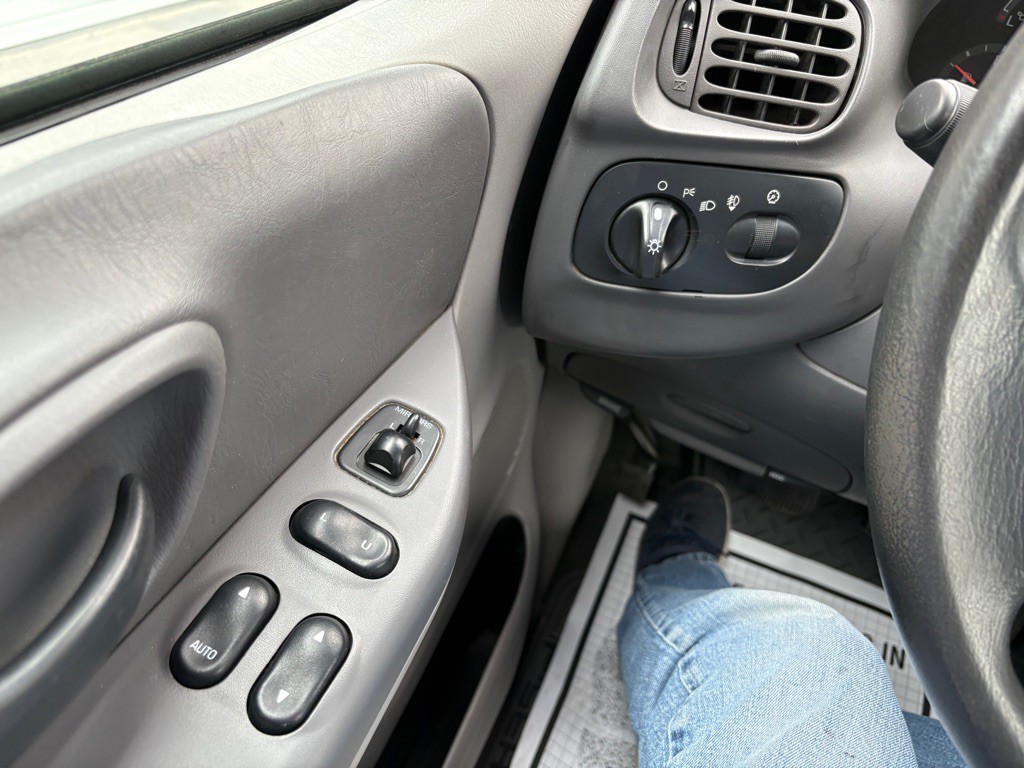 2000 Ford F-150 Image 17