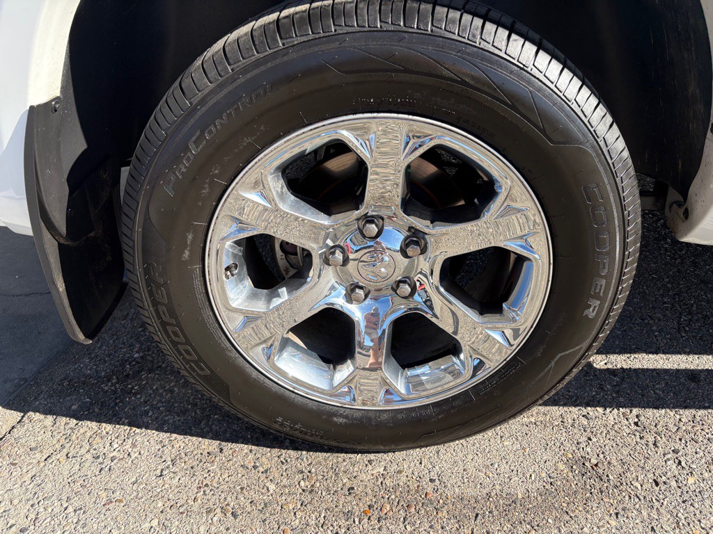 2014 RAM 1500 Image 9