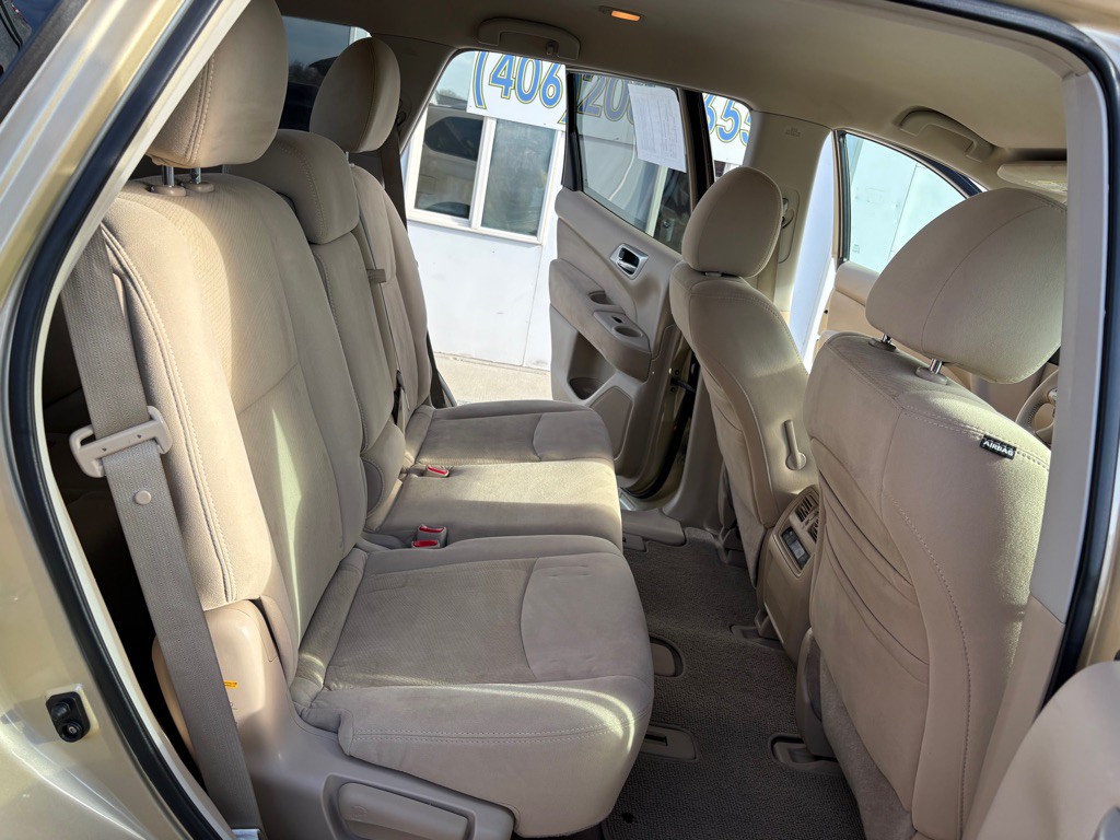 2013 Nissan Pathfinder Image 17