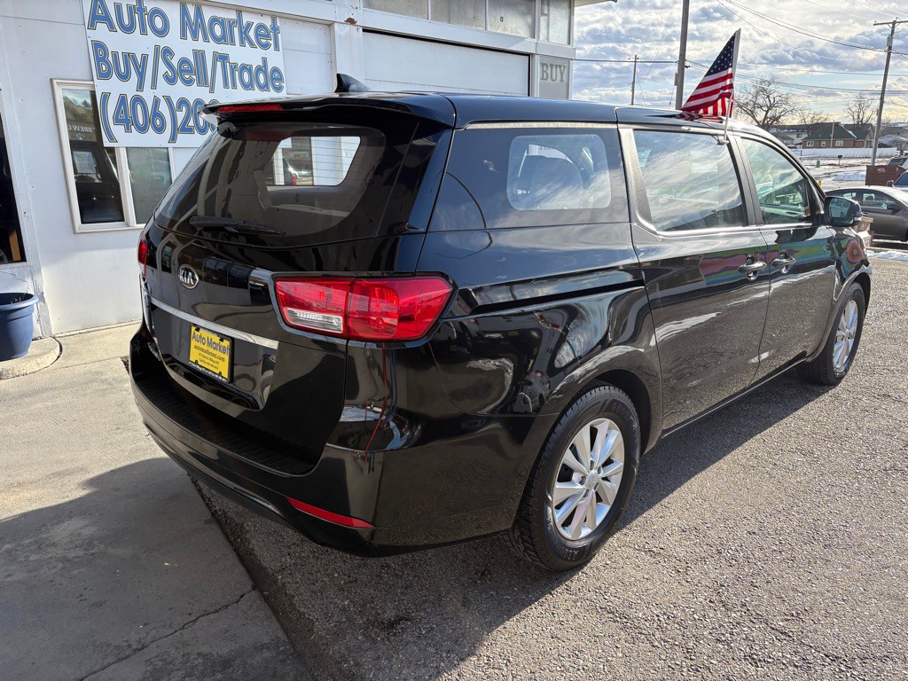 2018 Kia Sedona Image 5