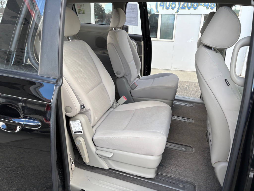 2018 Kia Sedona Image 14