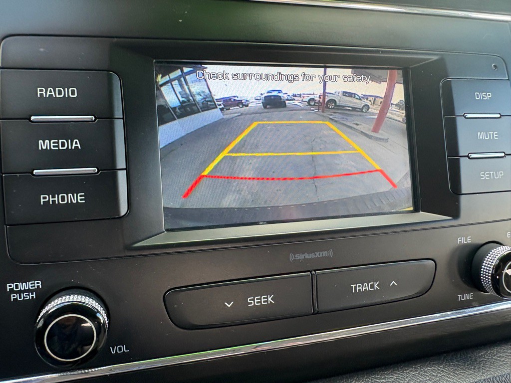 2018 Kia Sedona Image 22