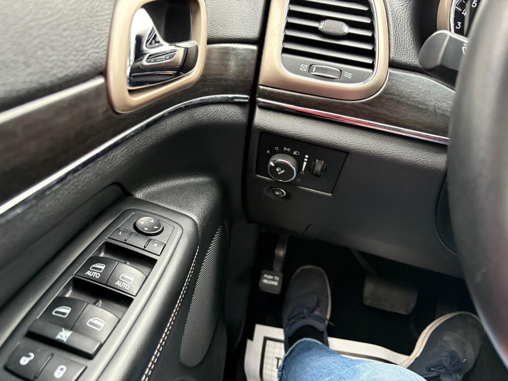 2014 Jeep Grand Cherokee Image 23