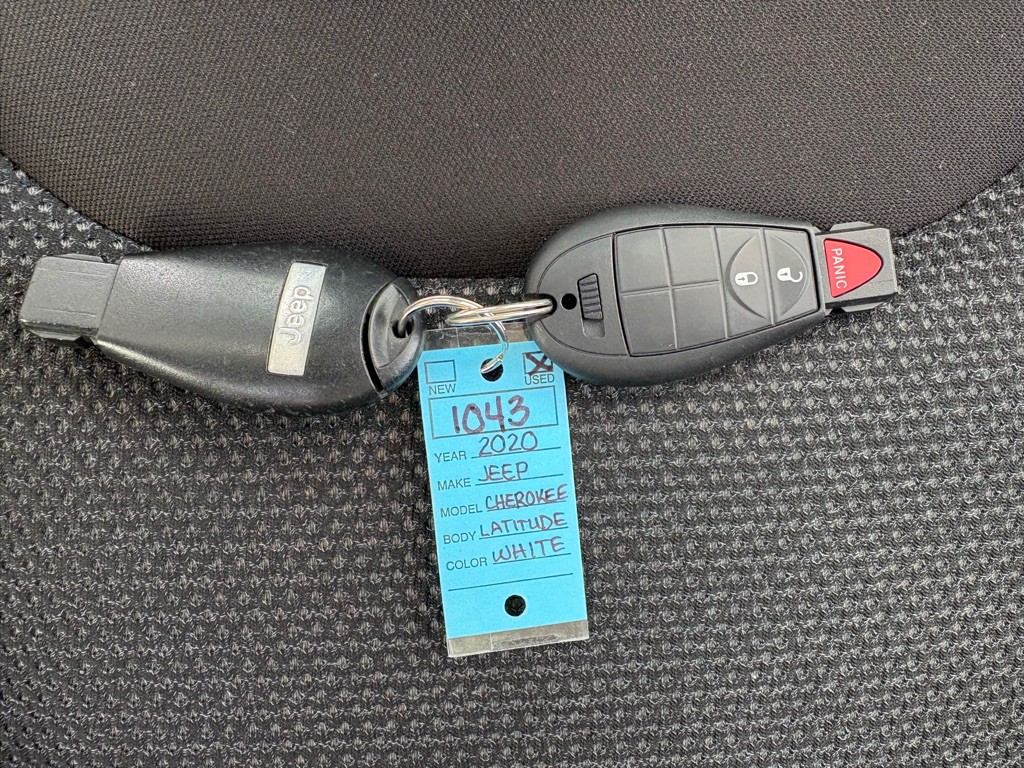 2020 Jeep Cherokee Image 8