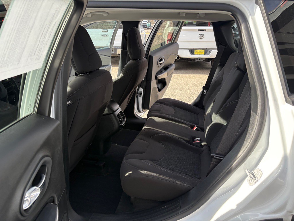 2020 Jeep Cherokee Image 11