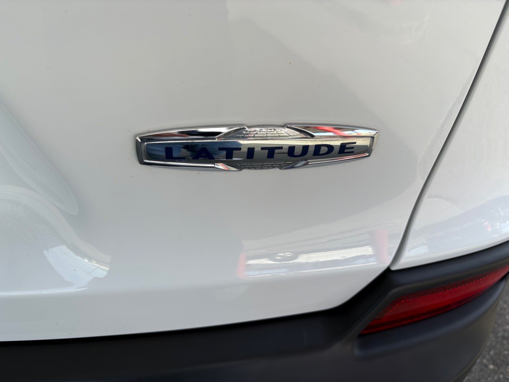 2020 Jeep Cherokee Image 14