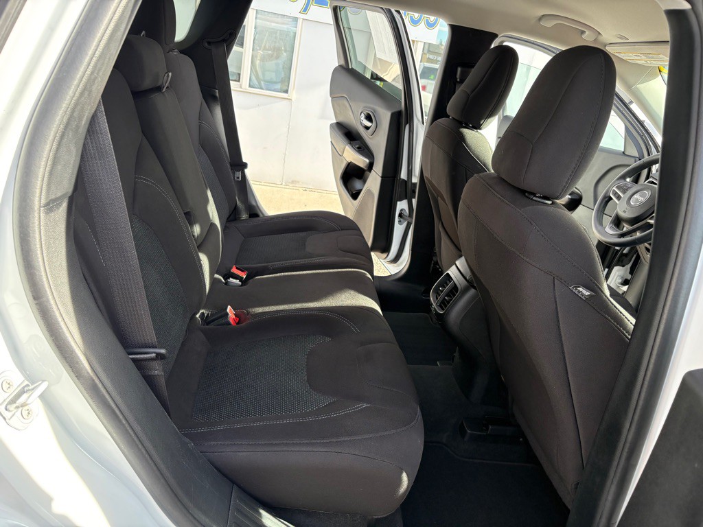 2020 Jeep Cherokee Image 15