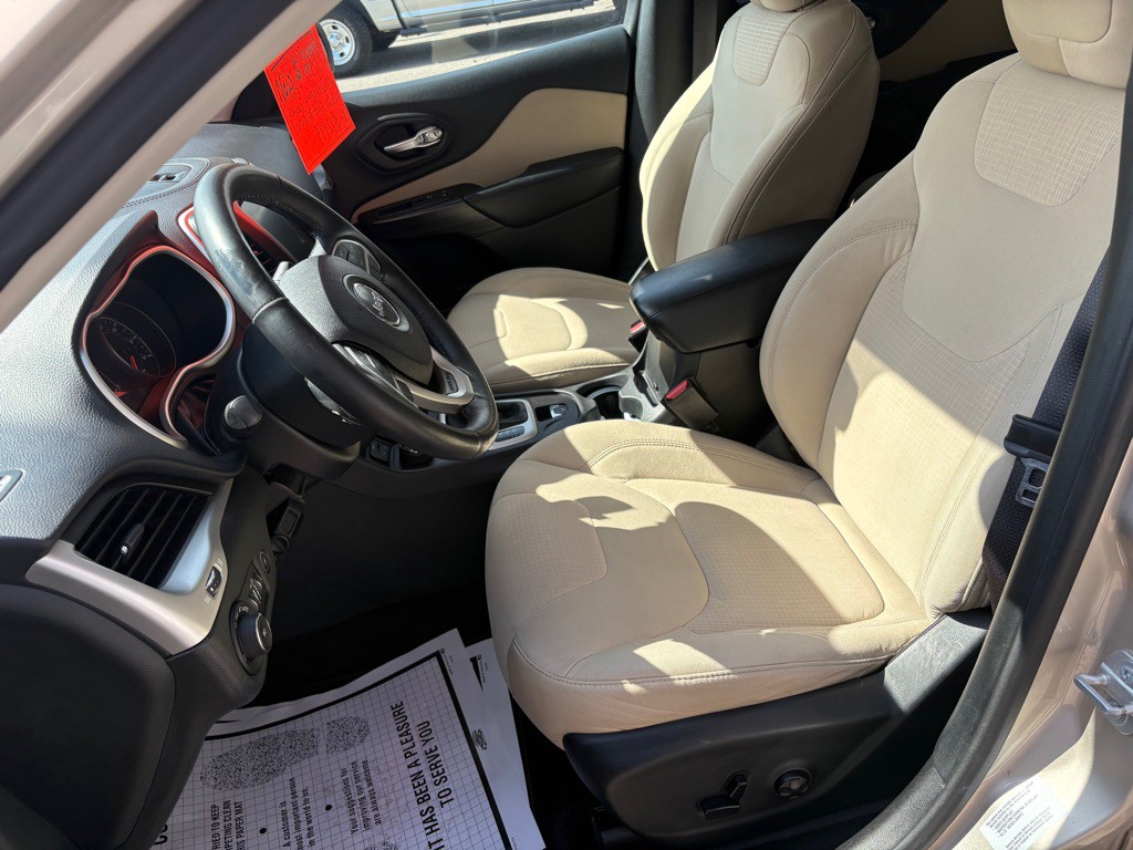 2015 Jeep Cherokee Image 8