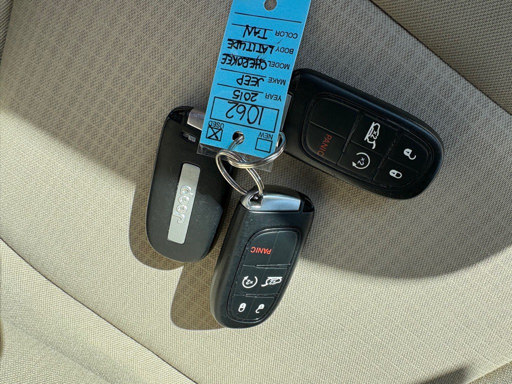 2015 Jeep Cherokee Image 10