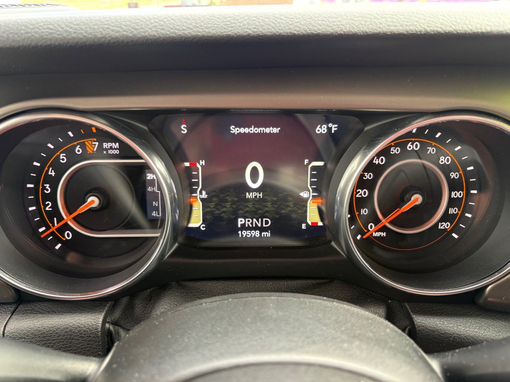 2019 Jeep Wrangler Image 12