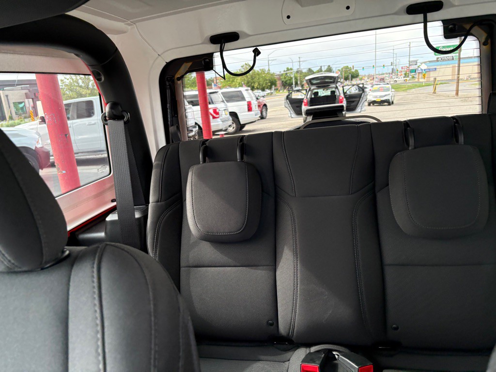 2019 Jeep Wrangler Image 18