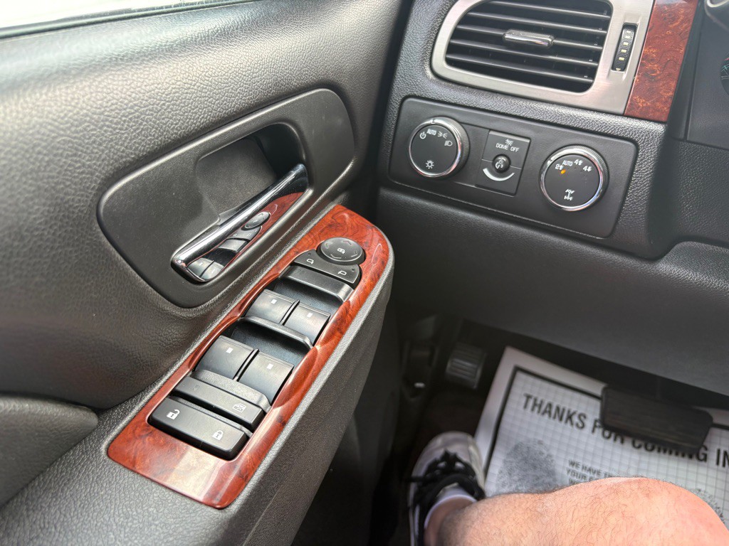 2012 Chevrolet Tahoe Image 21