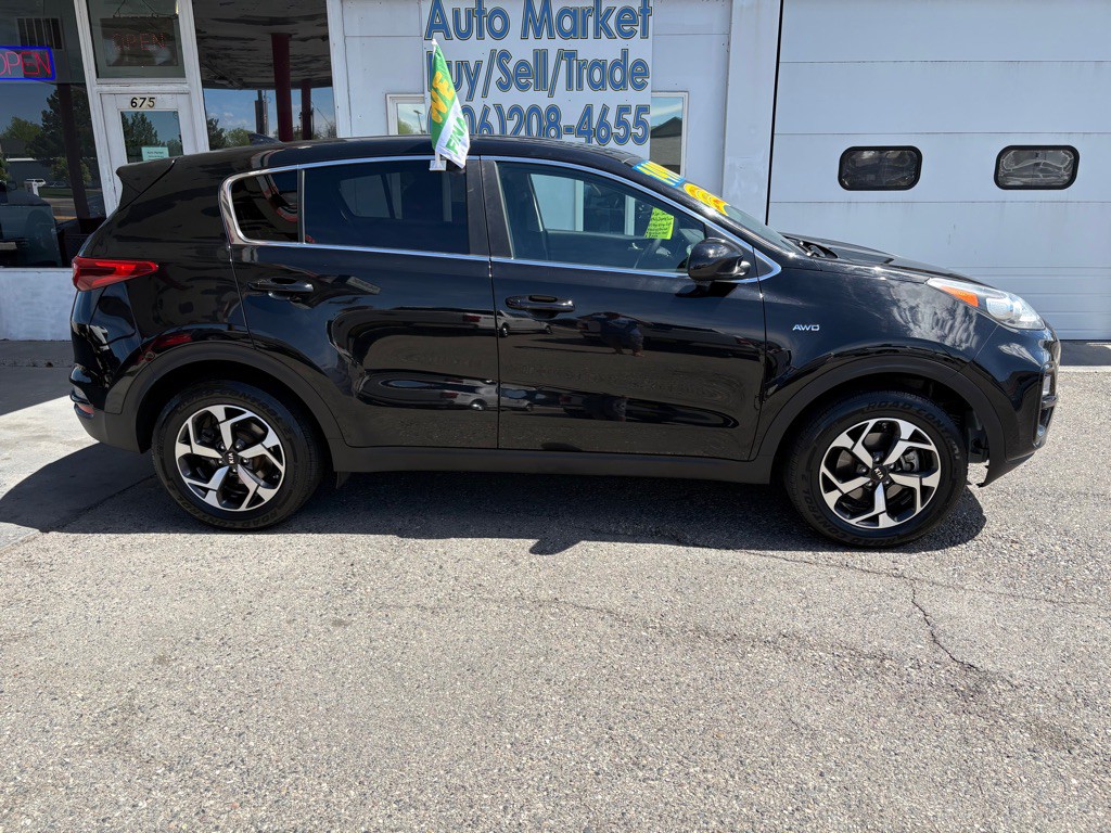 2022 Kia Sportage Image 2