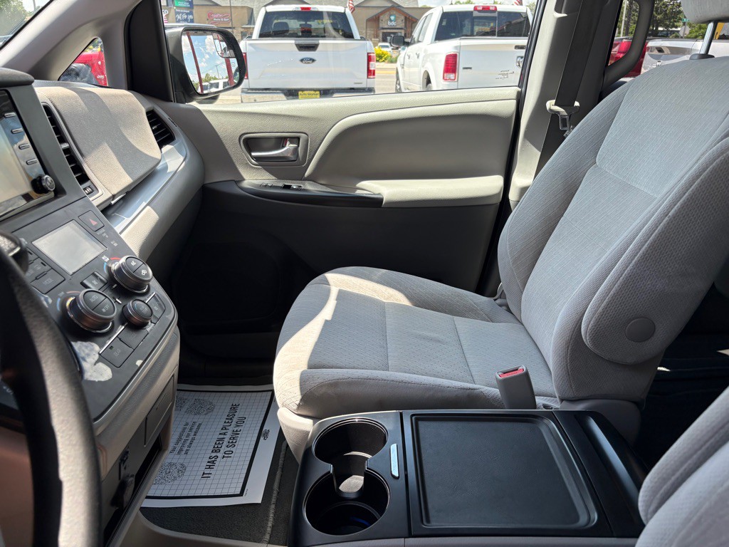 2020 Toyota Sienna Image 27