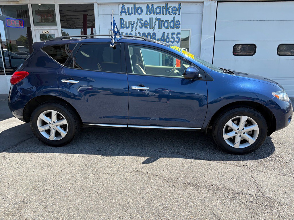 2010 Nissan Murano Image 2