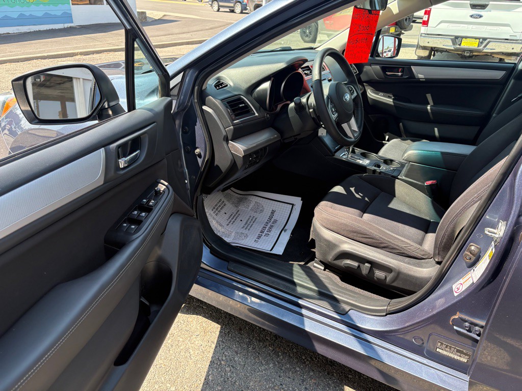 2015 Subaru Legacy Image 11