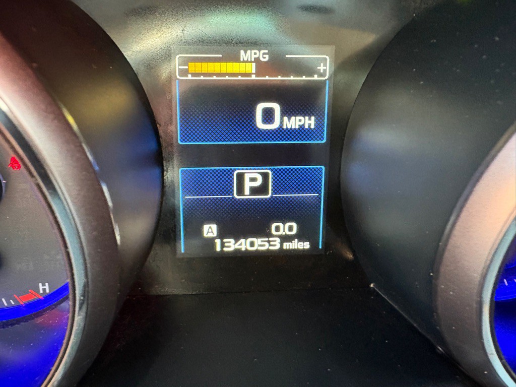 2015 Subaru Legacy Image 12