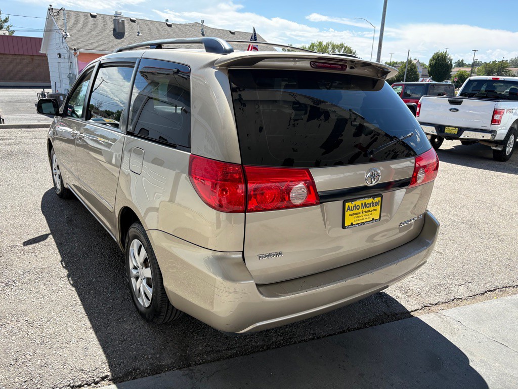 2008 Toyota Sienna Image 5