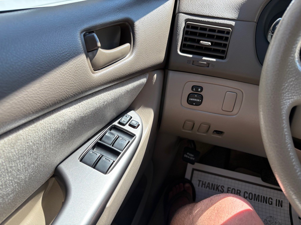 2008 Toyota Sienna Image 22