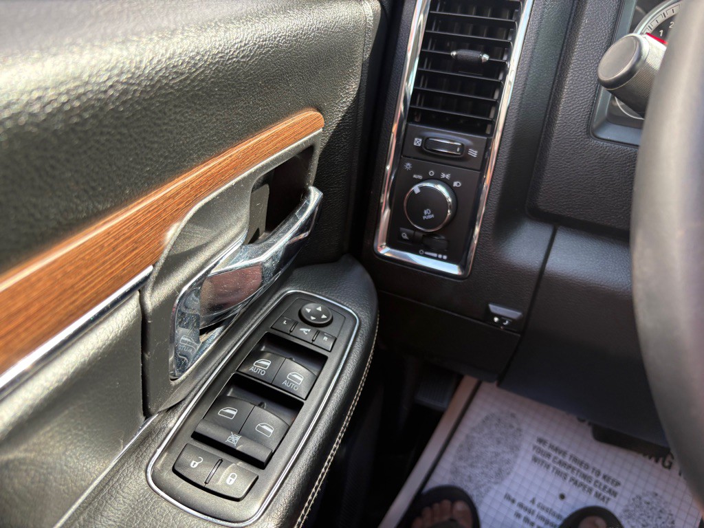 2015 RAM 1500 Image 24