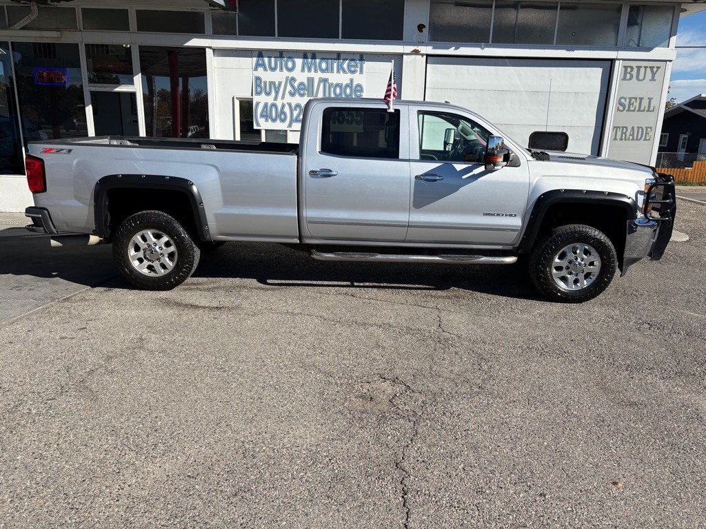 2015 Chevrolet Silverado 1500 Image 2