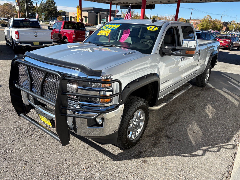 2015 Chevrolet Silverado 1500 Image 3