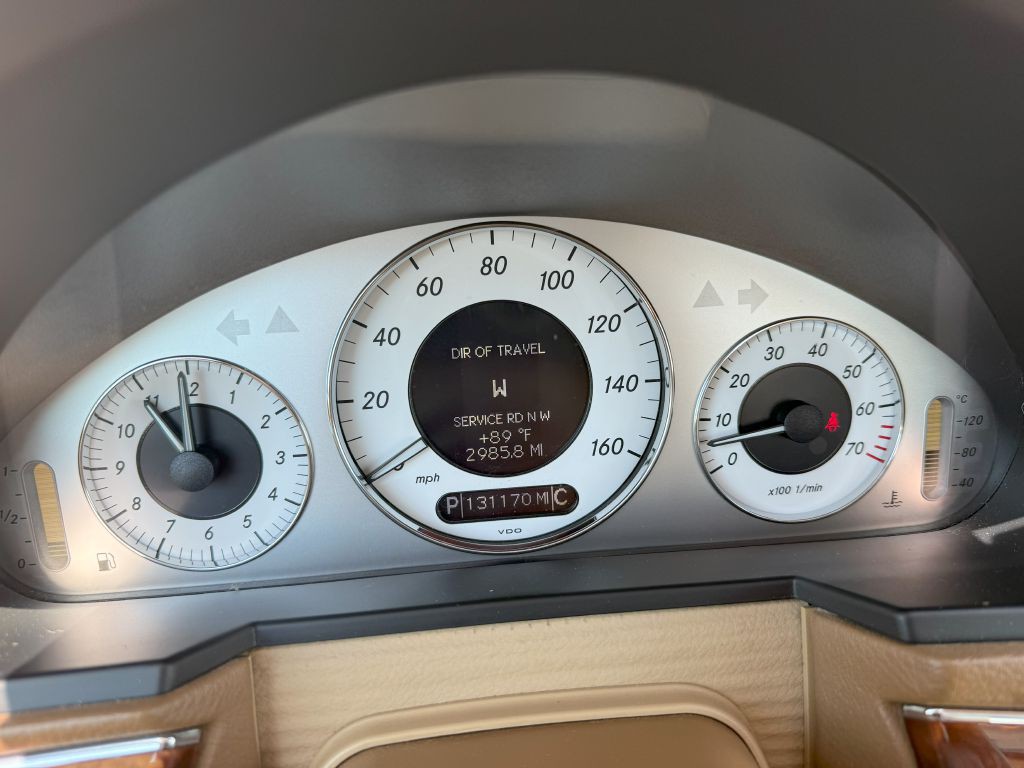 2008 Mercedes-Benz E-Class Image 21