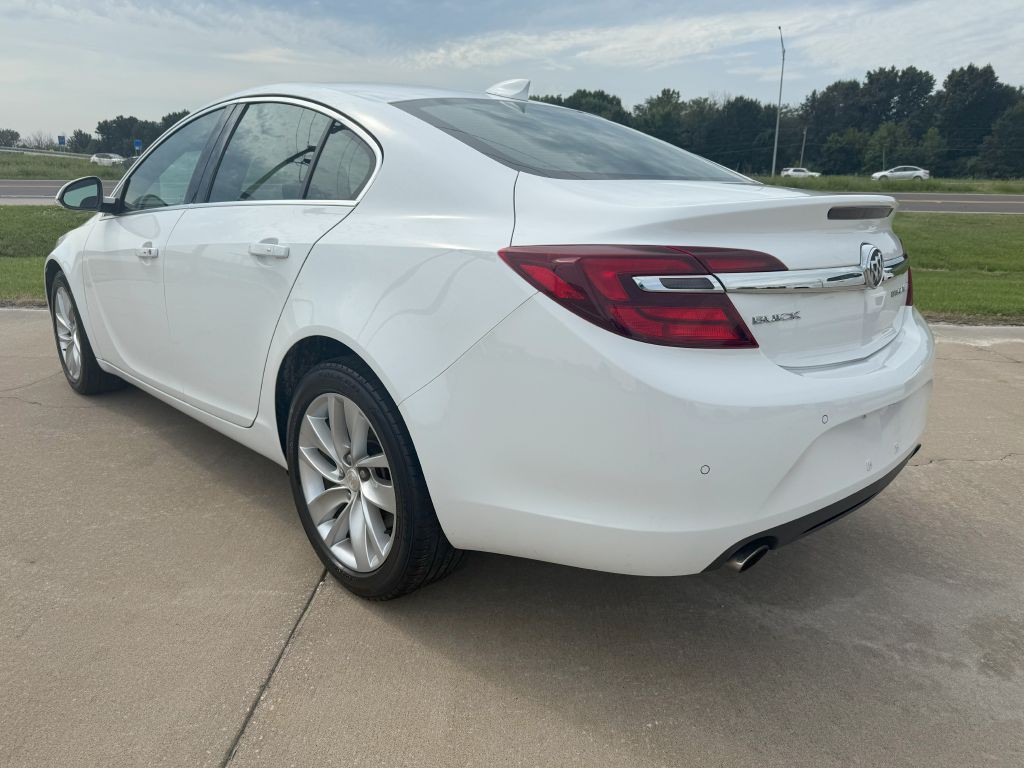 2016 Buick Regal Image 3