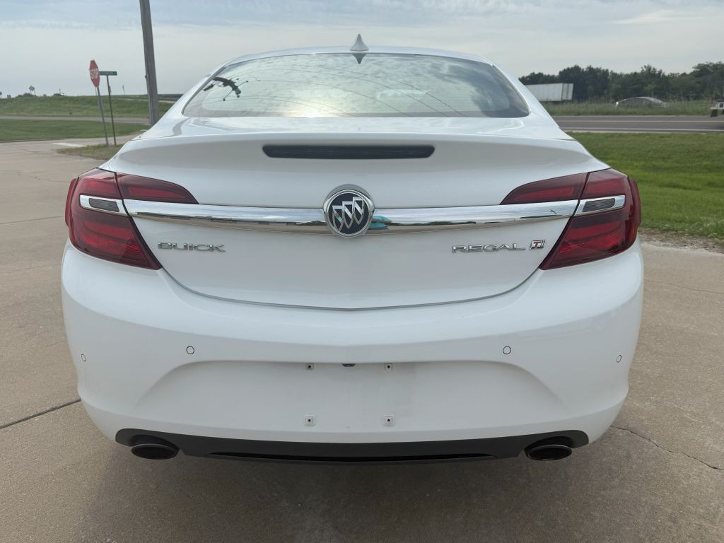 2016 Buick Regal Image 4