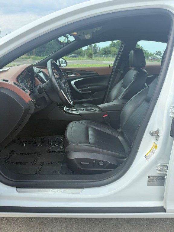 2016 Buick Regal Image 9
