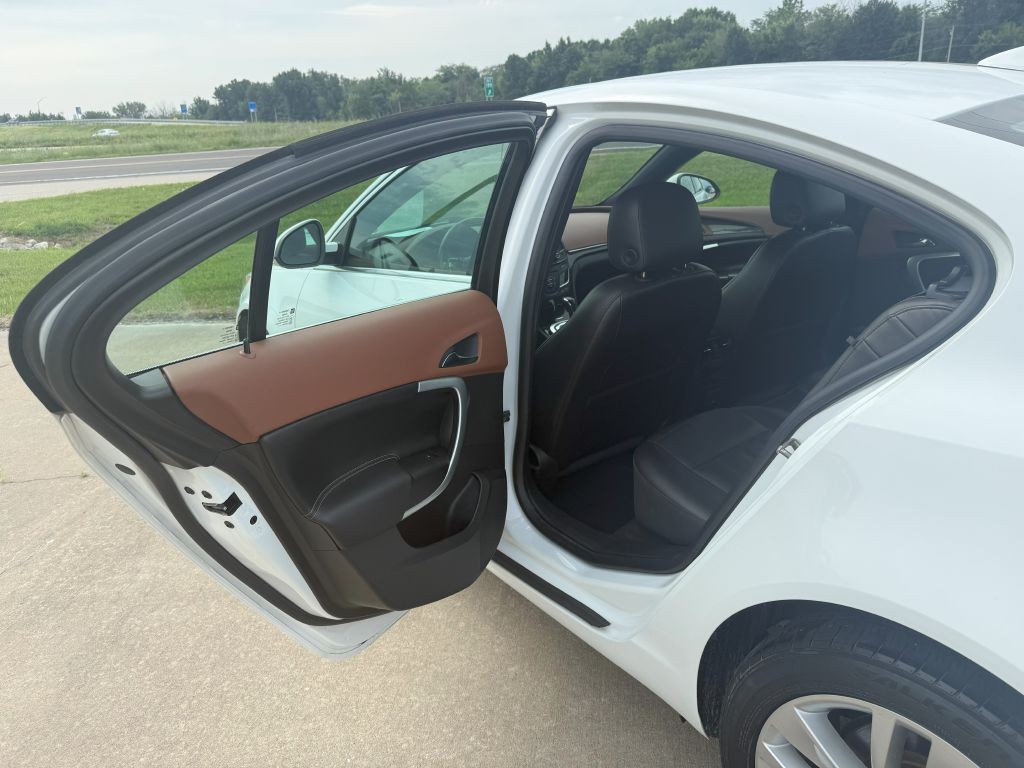 2016 Buick Regal Image 10