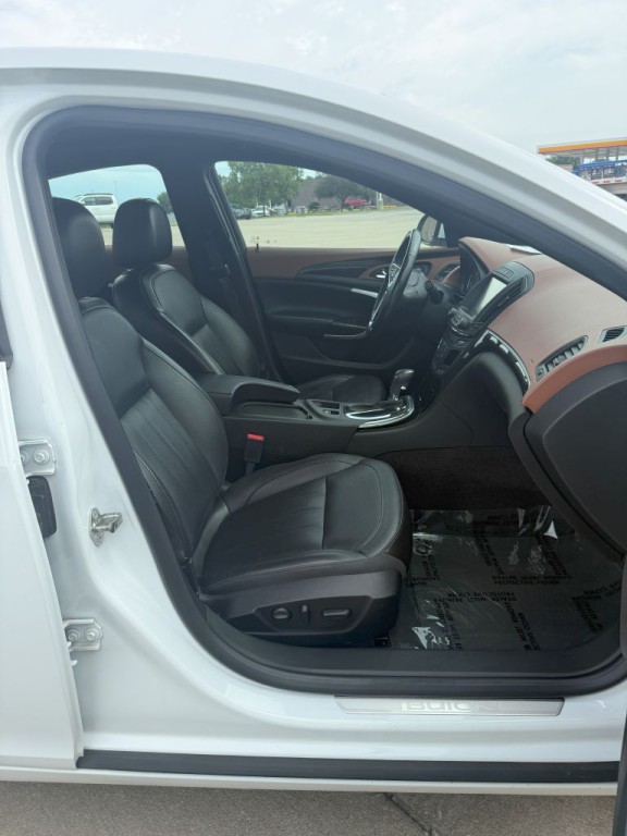 2016 Buick Regal Image 16