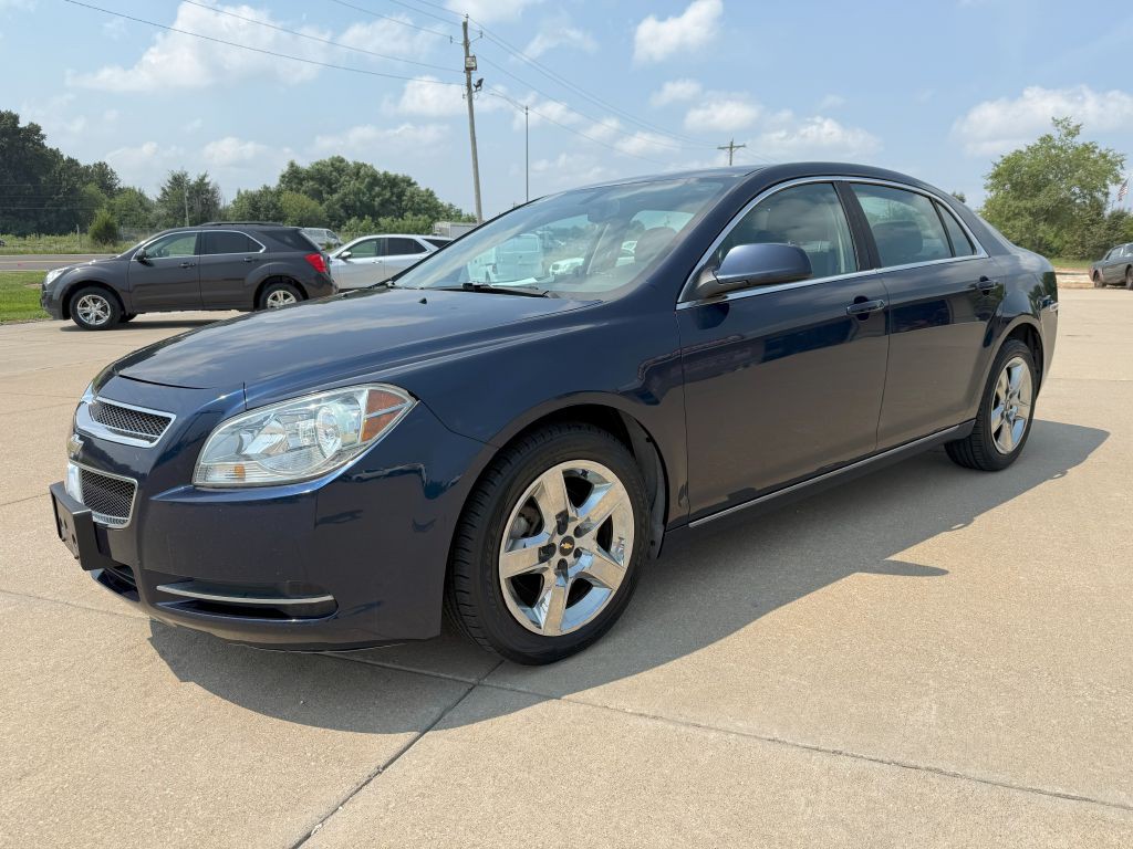 2010 Chevrolet Malibu Image 1