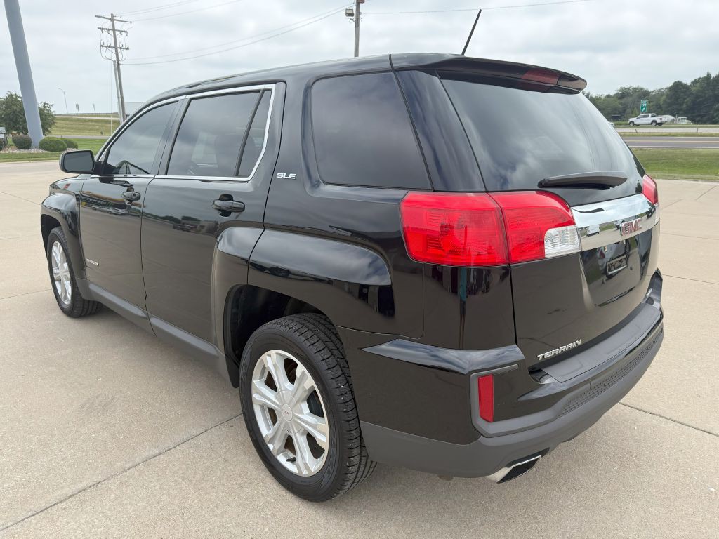 2017 GMC Terrain Image 3