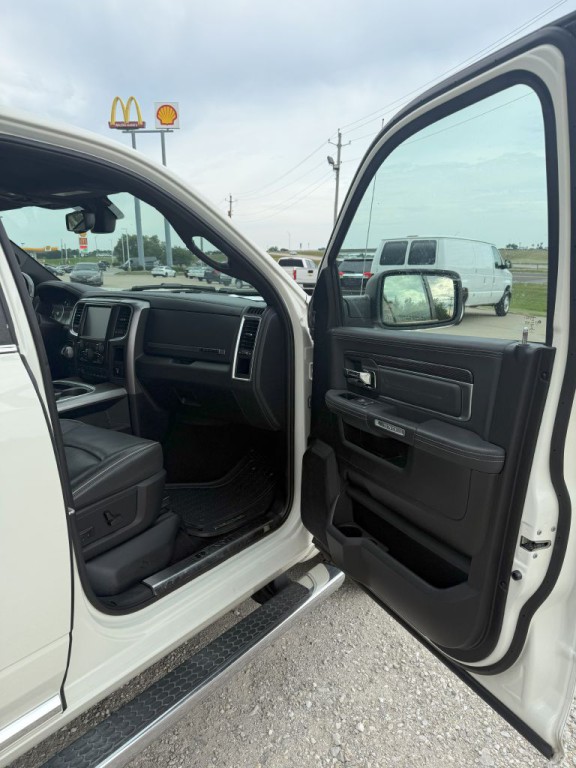 2016 RAM 1500 Image 17