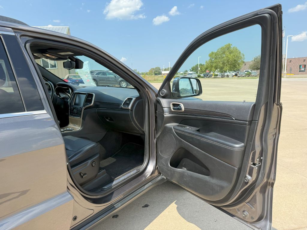2015 Jeep Grand Cherokee Image 17