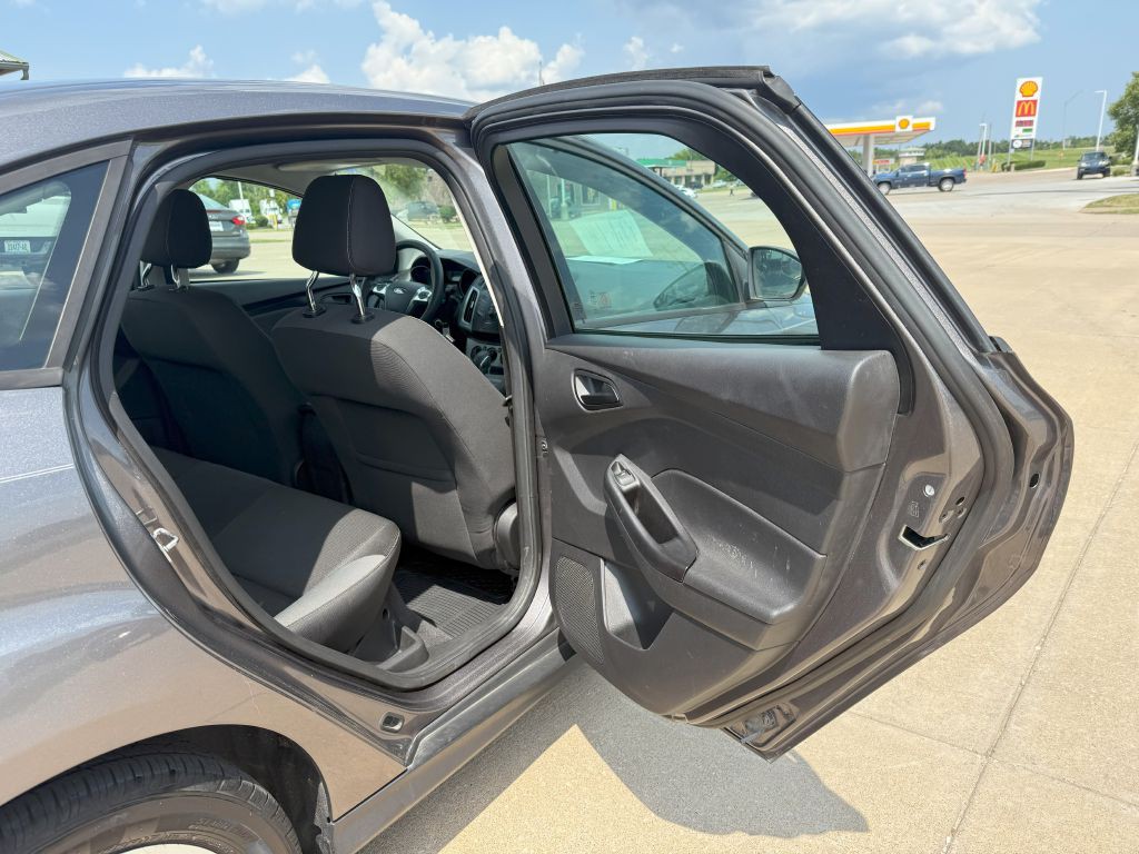 2012 Ford Focus Image 15