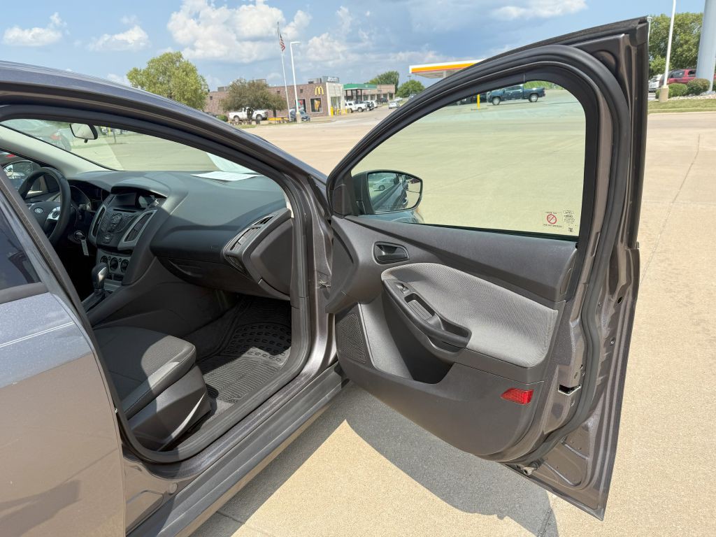 2012 Ford Focus Image 17