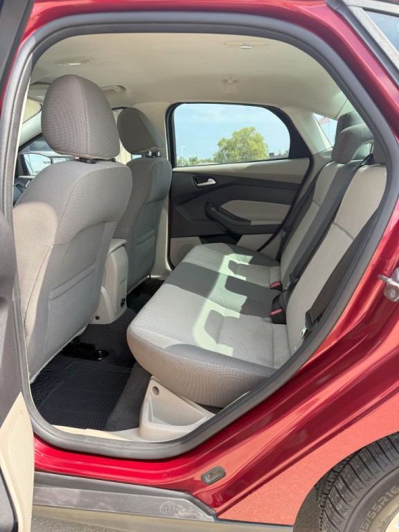 2014 Ford Focus Image 13