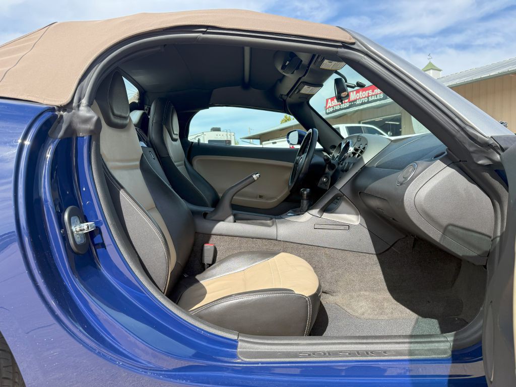 2009 Pontiac Solstice Image 13