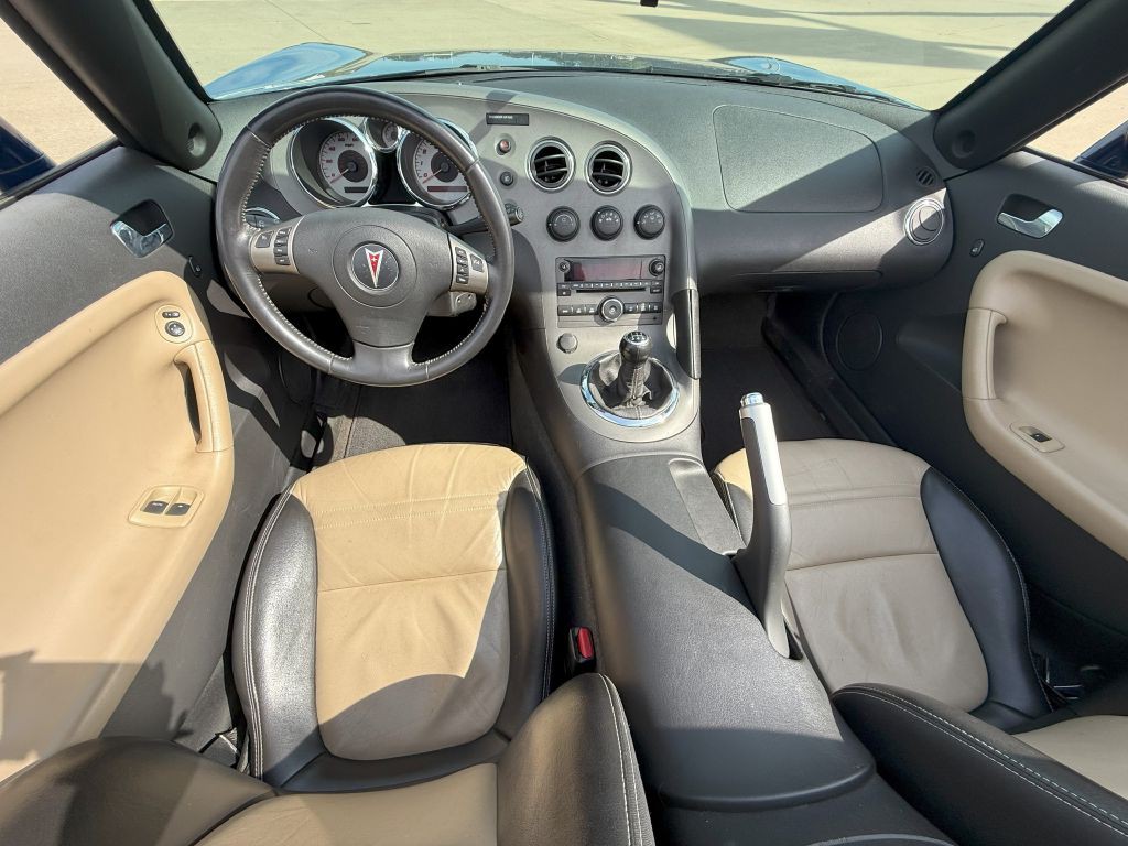2009 Pontiac Solstice Image 19