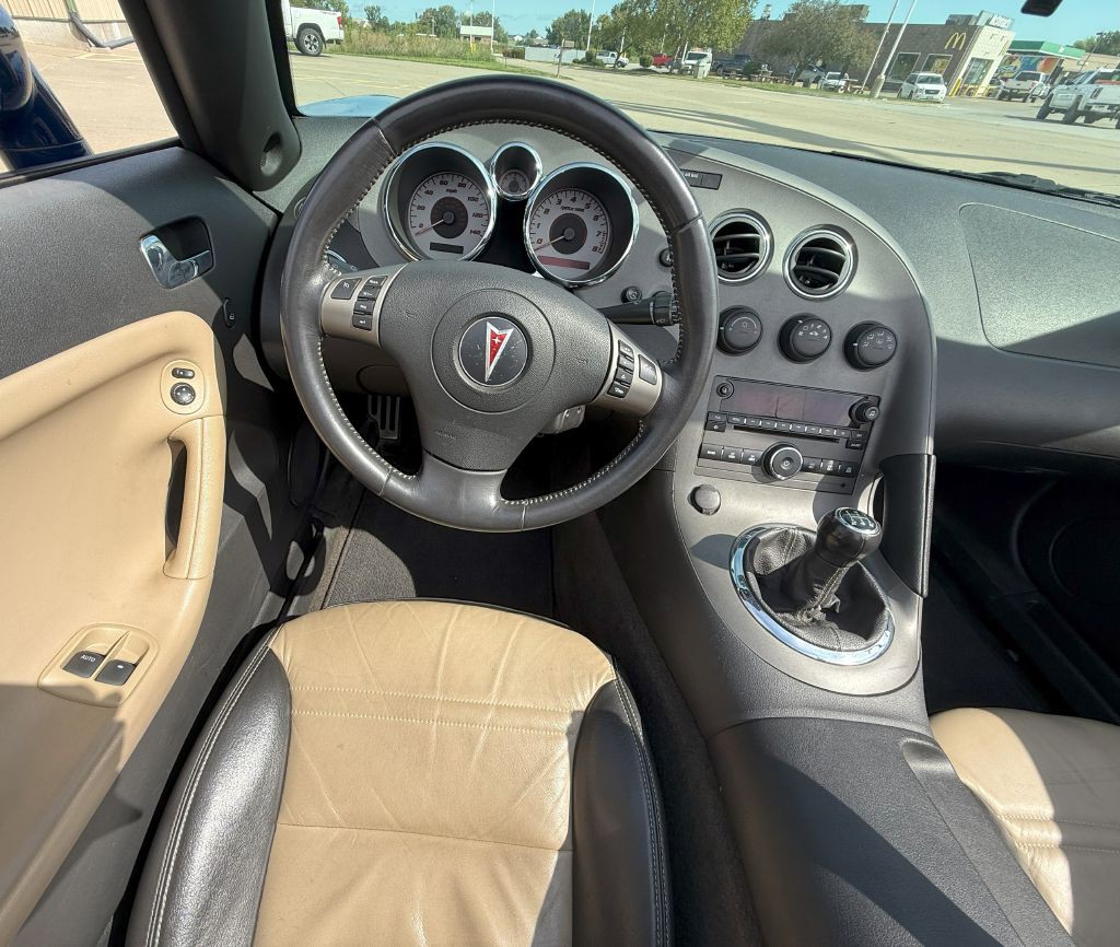 2009 Pontiac Solstice Image 20