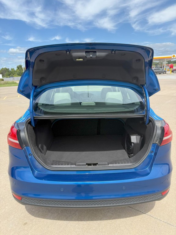 2018 Ford Focus Image 9