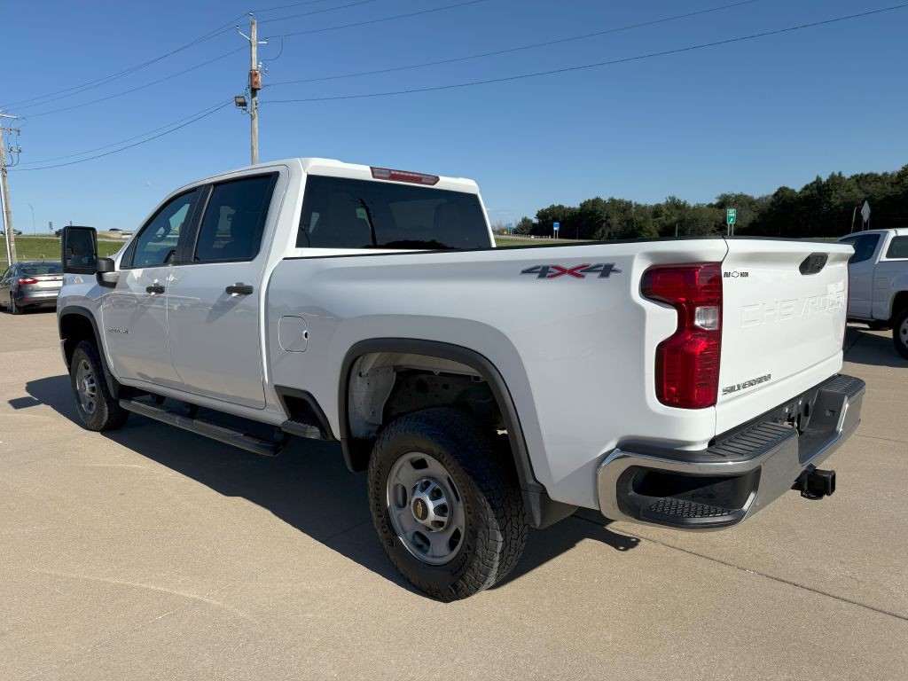 2023 Chevrolet Silverado 1500 Image 3