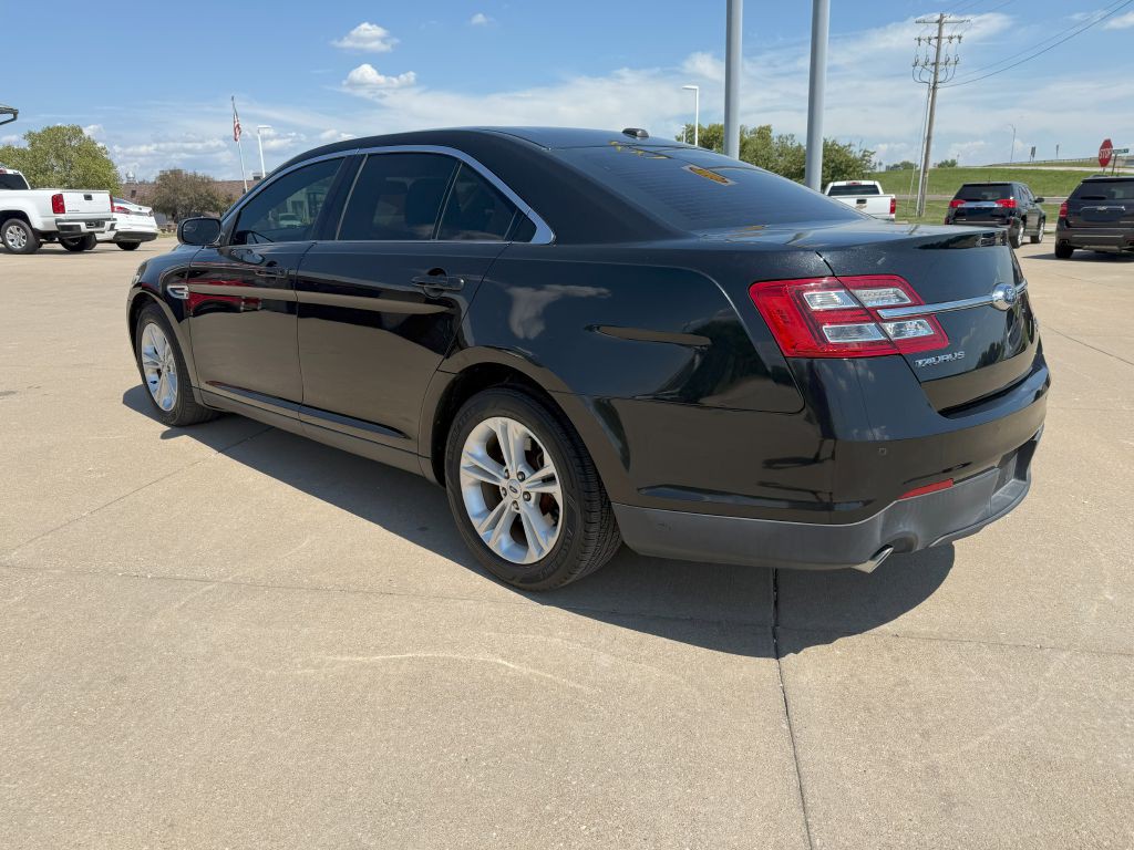 2014 Ford Taurus Image 3