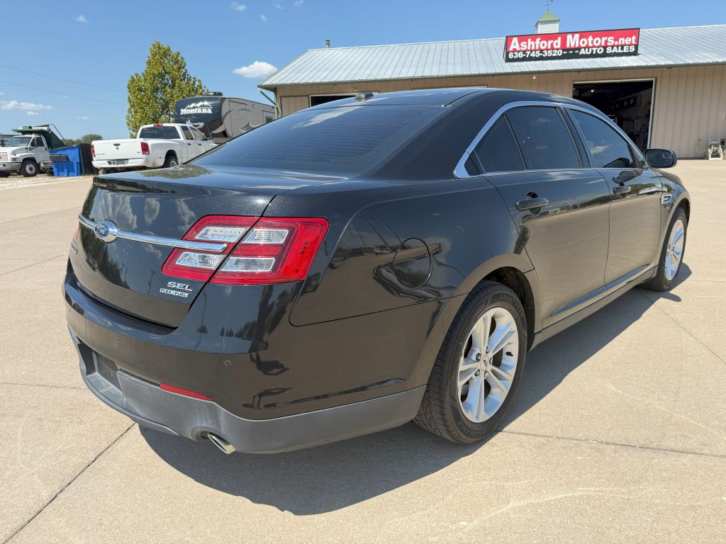 2014 Ford Taurus Image 5