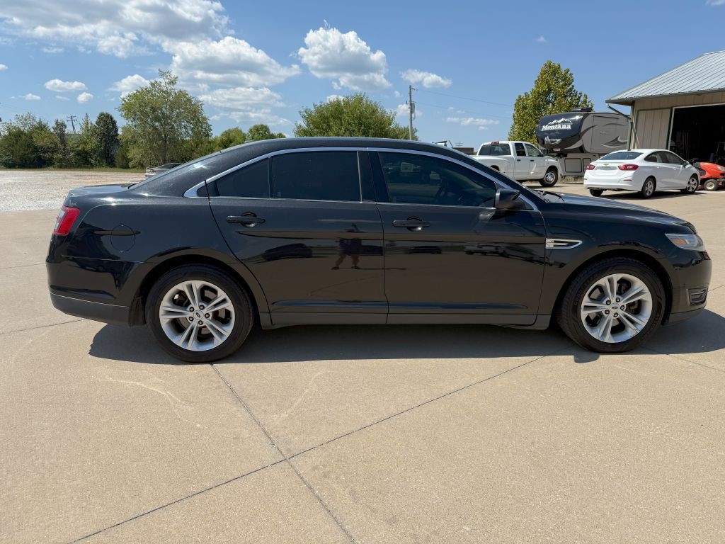 2014 Ford Taurus Image 6