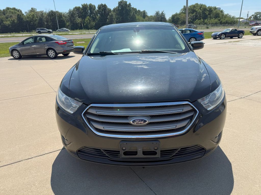 2014 Ford Taurus Image 8