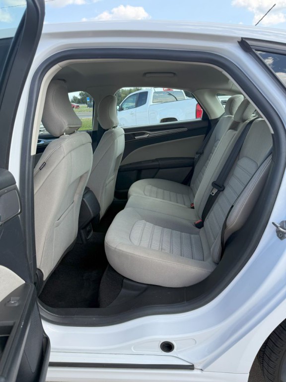 2019 Ford Fusion Image 14
